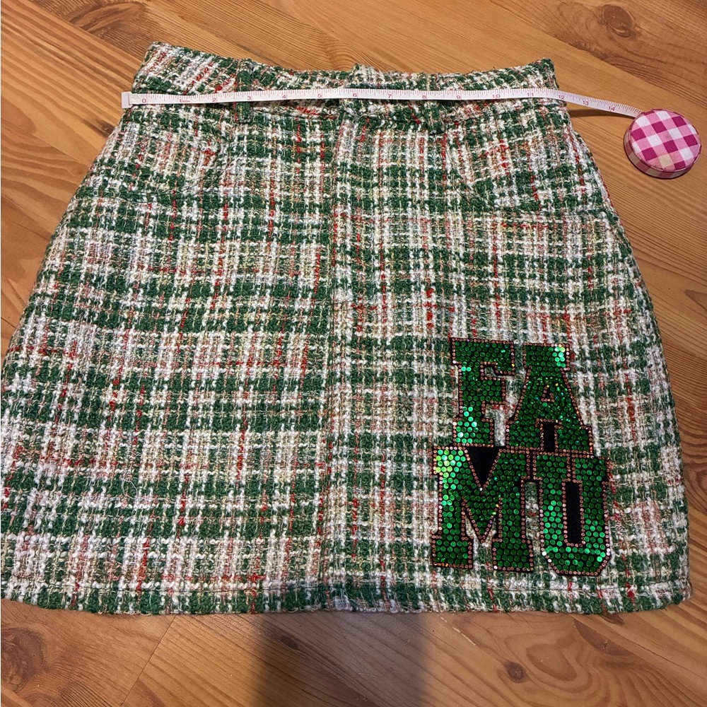 SHANE JUSTIN FAMU Green Tweed Sequin Logo Mini Skirt XS Designer Preppy